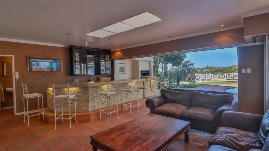 6 Bedroom Property for Sale in Beacon Bay Eastern Cape